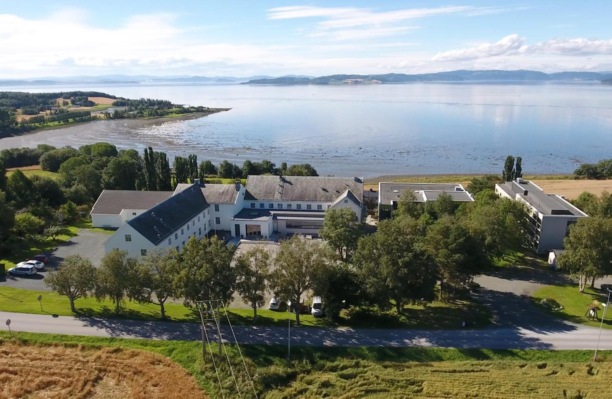 Sund Sommerhotell, Inderoy Straumen  Exterior foto